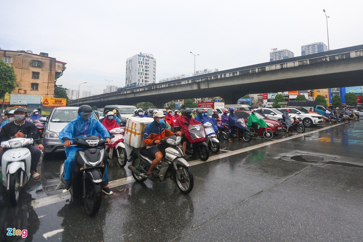 Tai sao cu mua la duong pho Ha Noi un tac keo dai?-Hinh-11