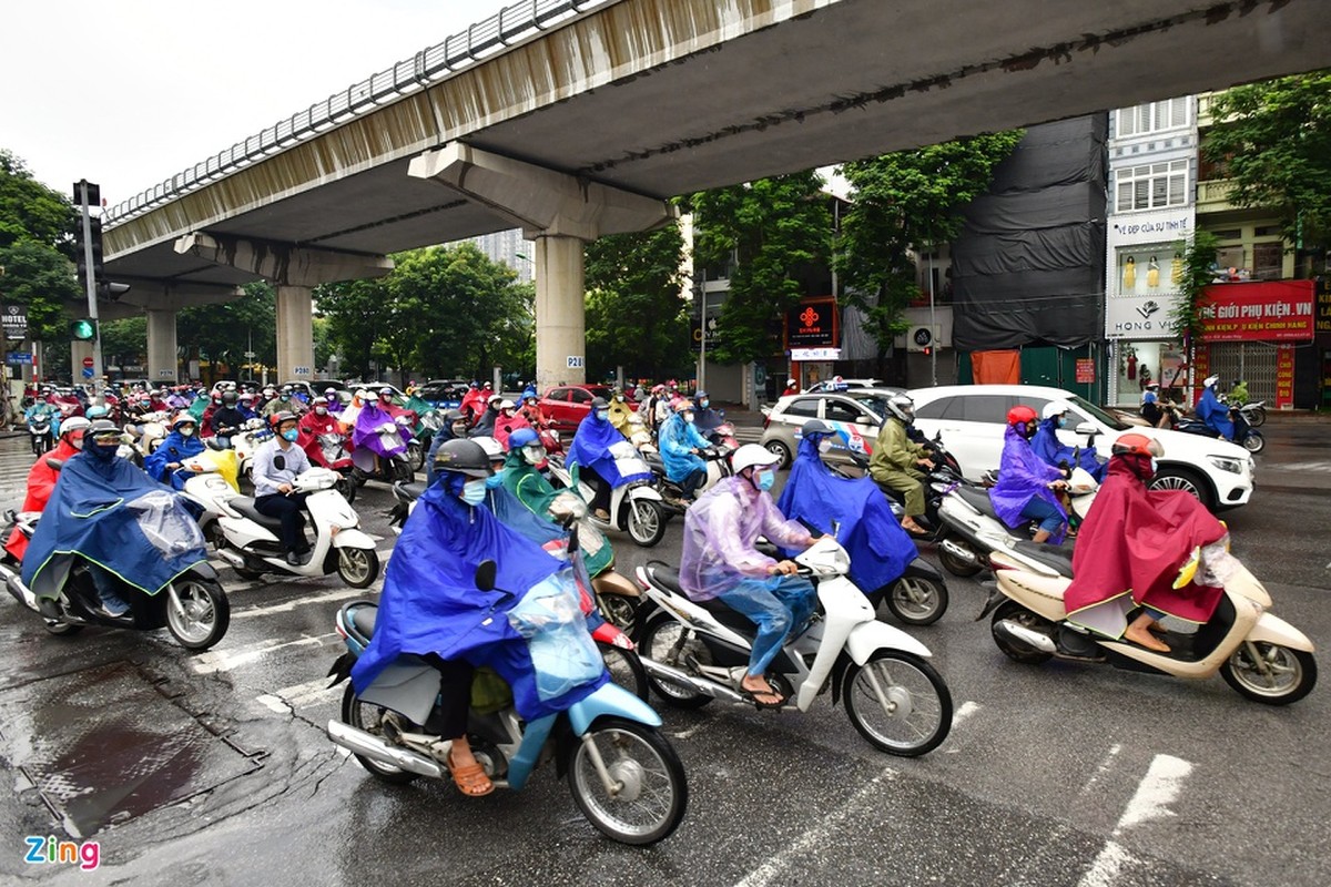 Tai sao cu mua la duong pho Ha Noi un tac keo dai?-Hinh-9