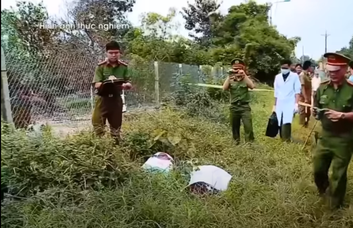 Hanh trinh pha an: Bi an xac co gai khong quan ao giau trong bao tai-Hinh-3