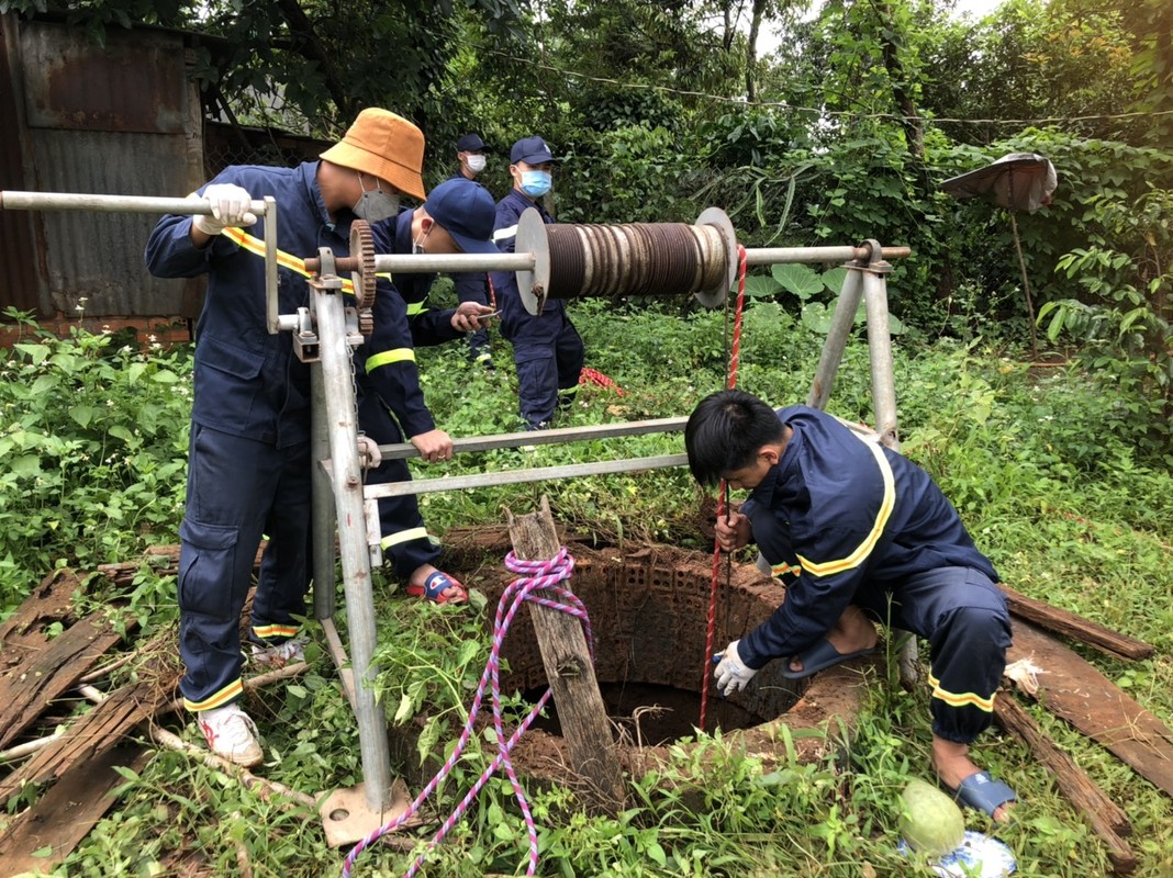 Xac nu gioi “tran trui” duoi gieng, he lo toi ac kinh hoang-Hinh-4