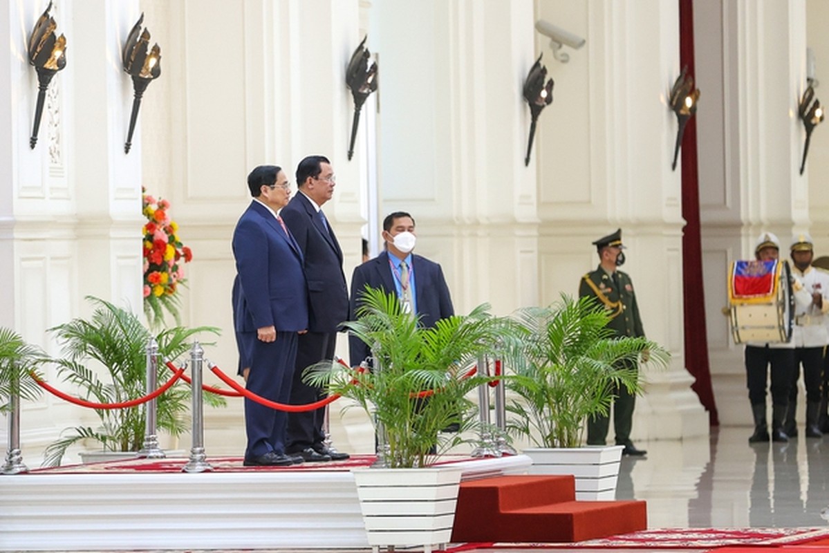 Le don chinh thuc Thu tuong Pham Minh Chinh tham Campuchia-Hinh-5