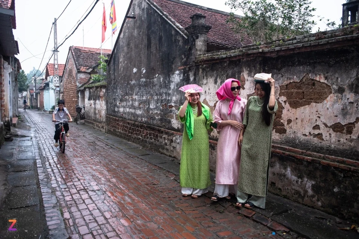 Tap nap check-in ao dai Tet o lang co Duong Lam-Hinh-13