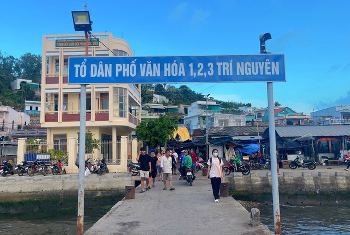 Kham pha hon dao du lich hoang so giua long Nha Trang-Hinh-2