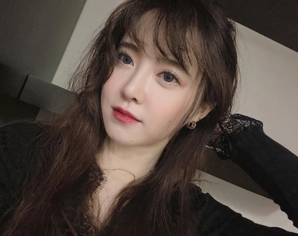 Goo Hye Sun dinh chinh ve thong tin la nguoi vo gia cu-Hinh-4