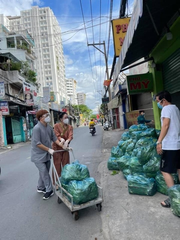 Con gai cua Truong Ngoc Anh - Tran Bao Son tuoi 13 cao gan 1m70-Hinh-12