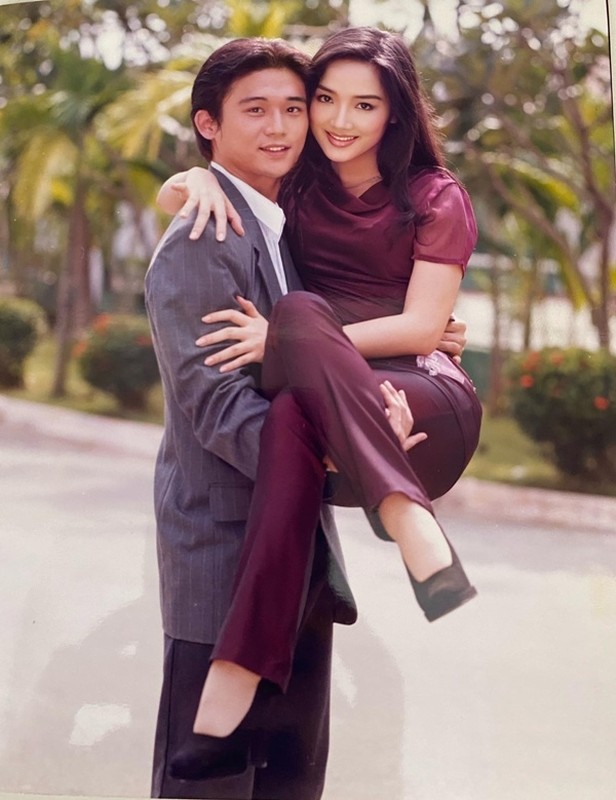 Choang ngop ve dep thanh xuan cua Ly Hung - Giang My thap nien 1990-Hinh-11