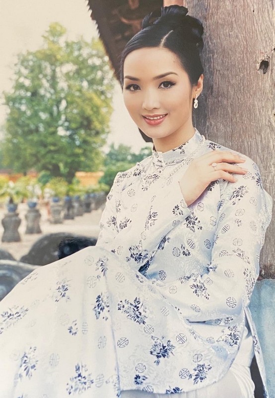 Diva Thanh Lam ben nguoi yeu bac si cau binh an den moi nguoi