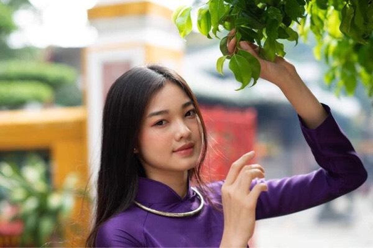 Ve dep trong treo cua nu sinh co ten la nhat Miss World Vietnam-Hinh-7