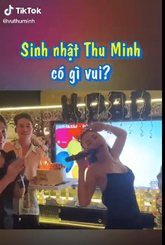 Tran Thanh tang Thu Minh qua sinh nhat 1000 USD cuc khet