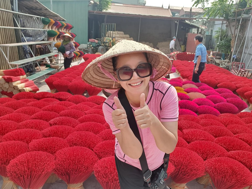 Xuan Hinh di dien cung Thanh Thanh Hien, Quang Dung om chat My Tam-Hinh-10