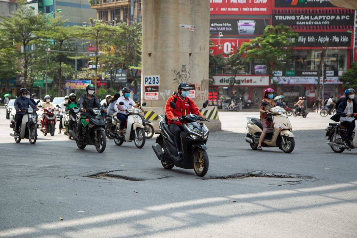 Chan tuyen duong sat do thi Nhon - ga Ha Noi o ga day dac-Hinh-2