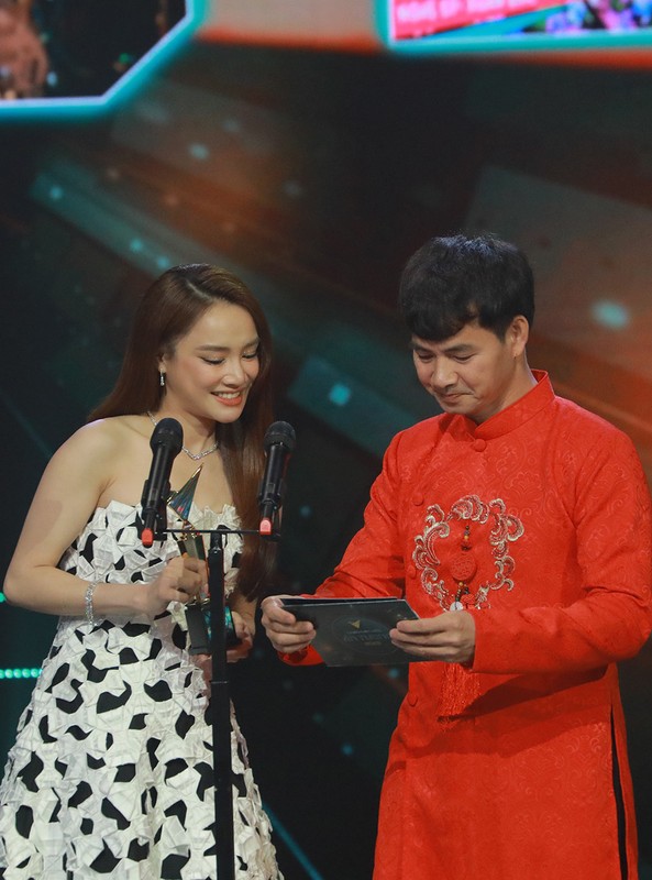 Nhan sac khac la cua Thu Minh tai le trao giai VTV Awards 2022-Hinh-5