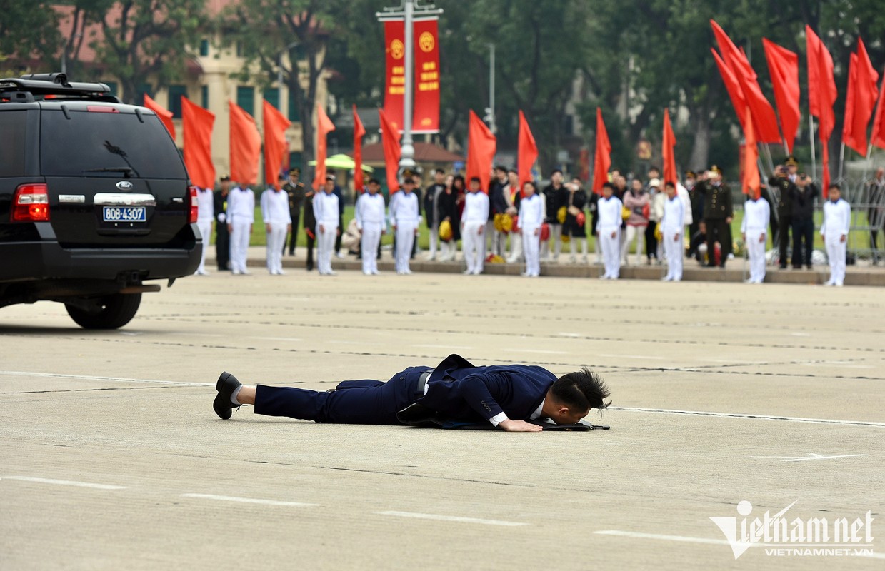 Tan mat xem luc luong canh ve trinh dien vo thuat, khi tai hien dai-Hinh-9