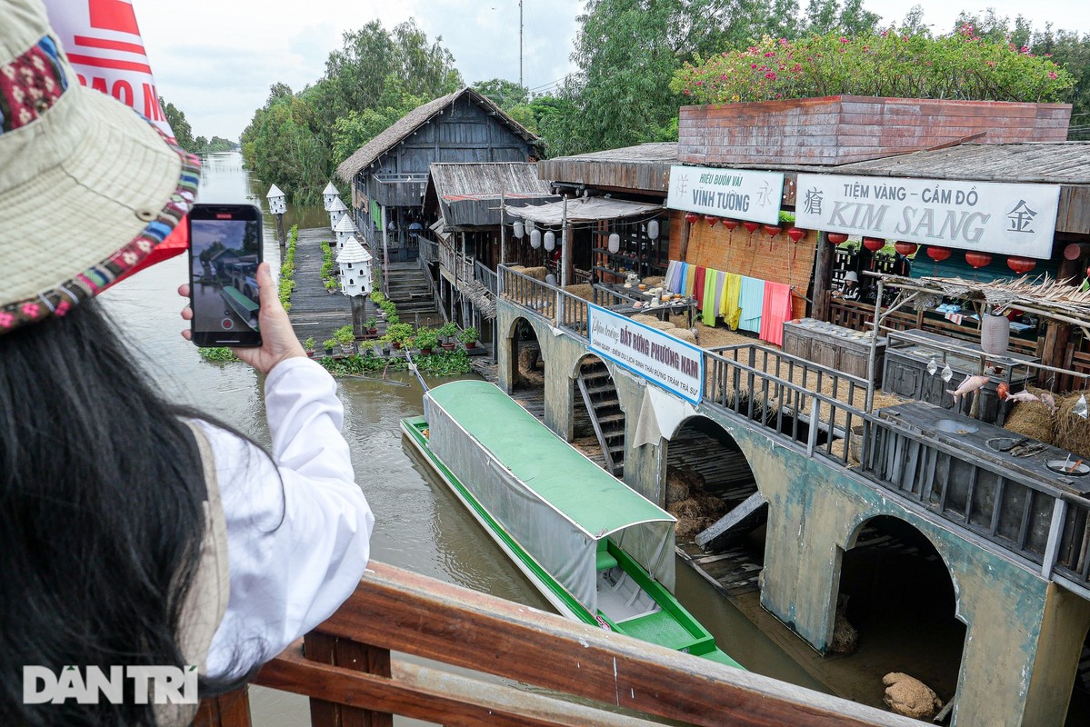 Ghe rung tram dep nhat mien Tay, noi phim “Dat rung phuong Nam” bam may-Hinh-3