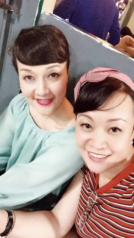 View - 	Chị gái Vân Dung từng đi thi hoa hậu sành điệu ở tuổi 50