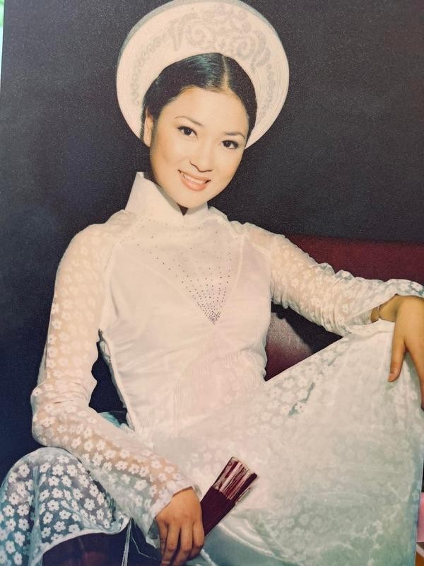 Miss Vietnam, who was rumored to be jealous, how is she now? - Picture 3