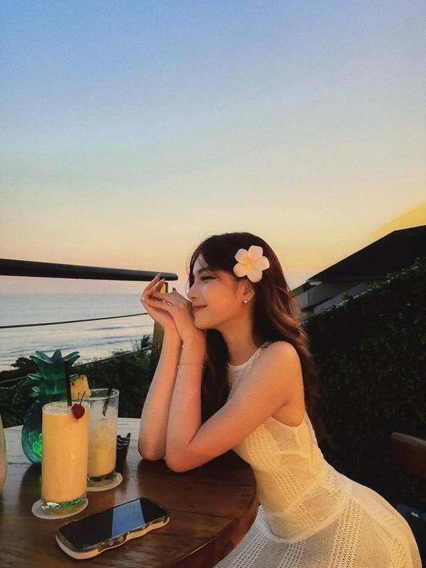 Singer Thuy Dung's daughter is as beautiful as a Thai beauty-Picture-12