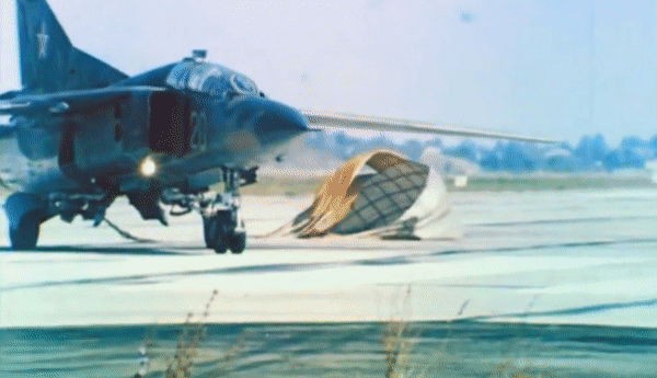 Tiem kich 'ma' MiG-23 cua Lien Xo tung lam chau Au nao loan-Hinh-6