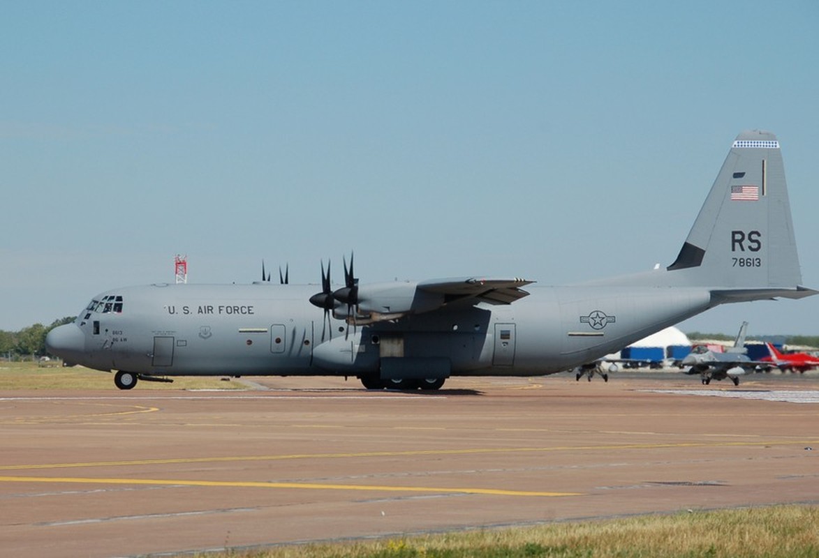 May bay C-130J My danh bai A400M chau Au trong hop dong nhieu ty USD