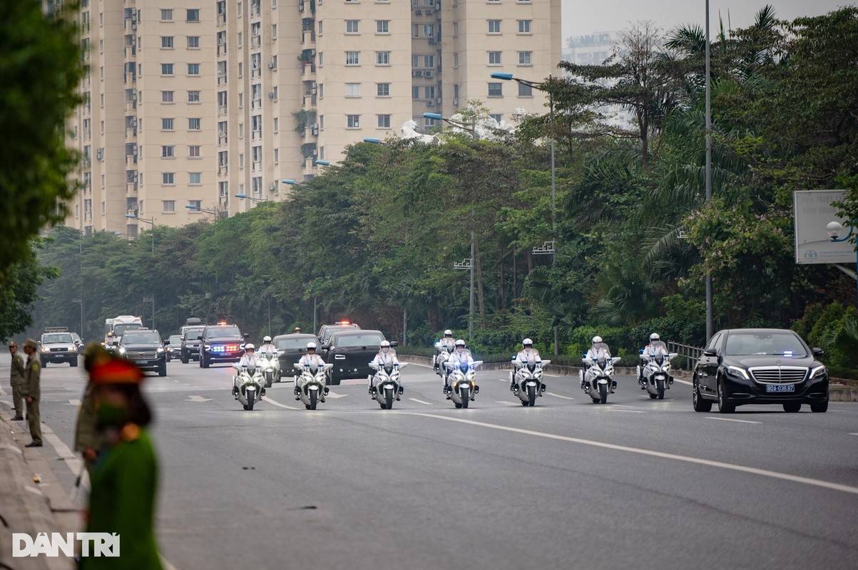 Ngam dan sieu mo to dan doan khach quoc te chuan bi toi Ha Noi-Hinh-8