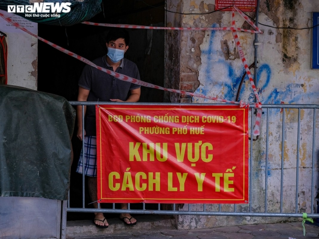 Ha Noi lai chang chit day phong toa sau 2 thang binh thuong moi