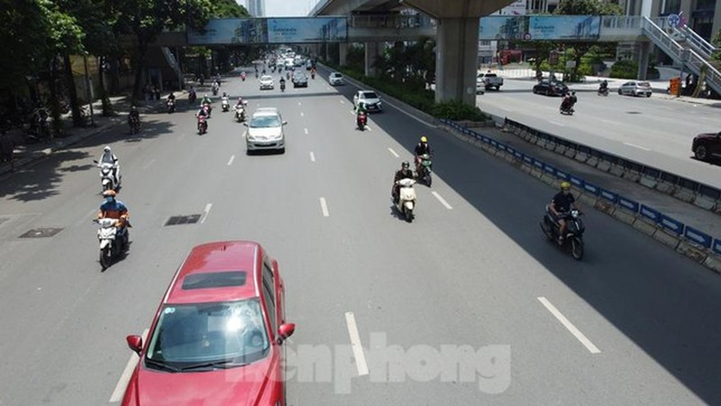 Can canh tuyen duong rong nhat Ha Noi chuan bi tach dong o to, xe may-Hinh-8