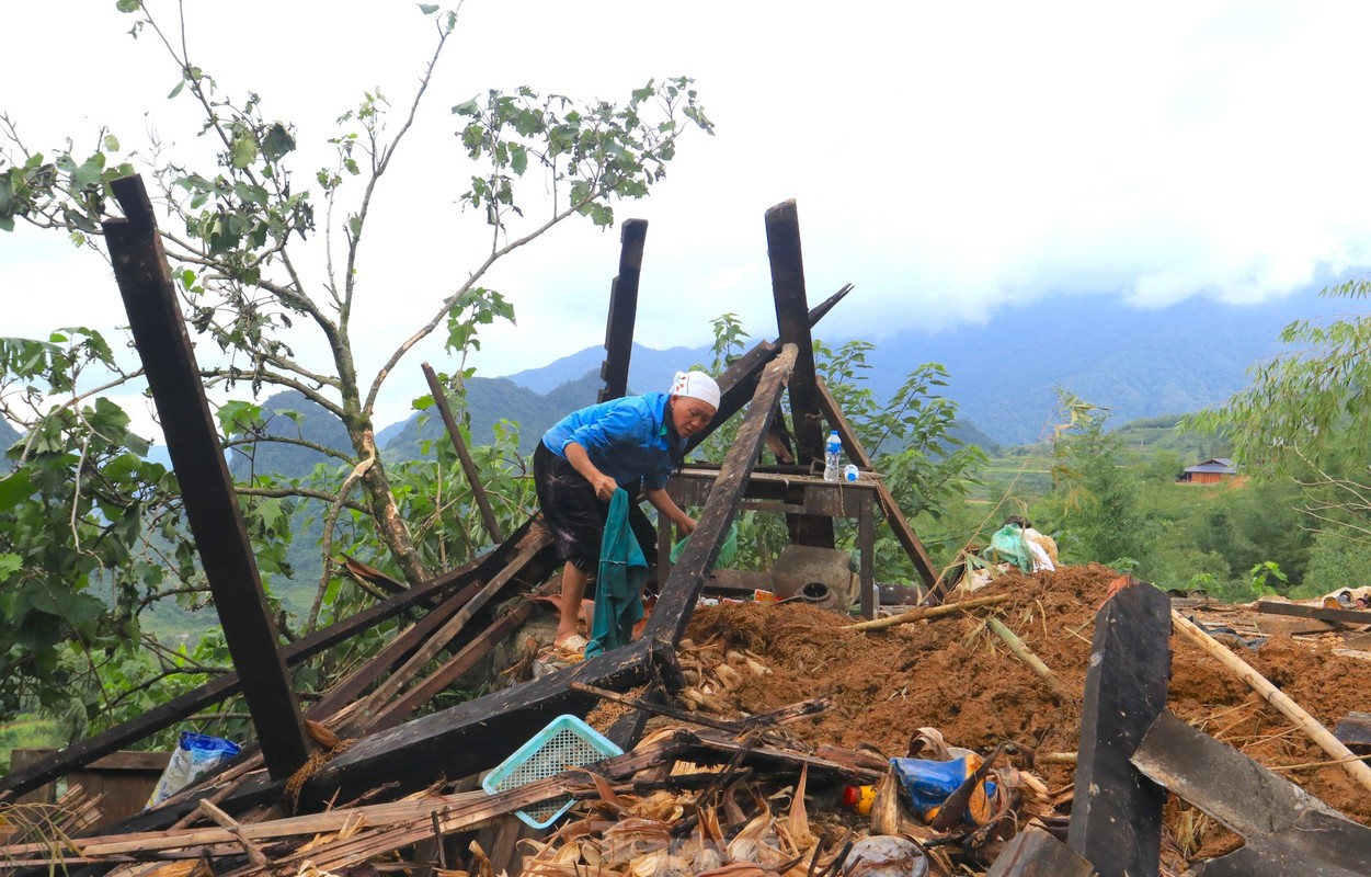 Nan nhan vu sat lo o Cao Bang: 'Chau mat, nha sap...'-Hinh-13