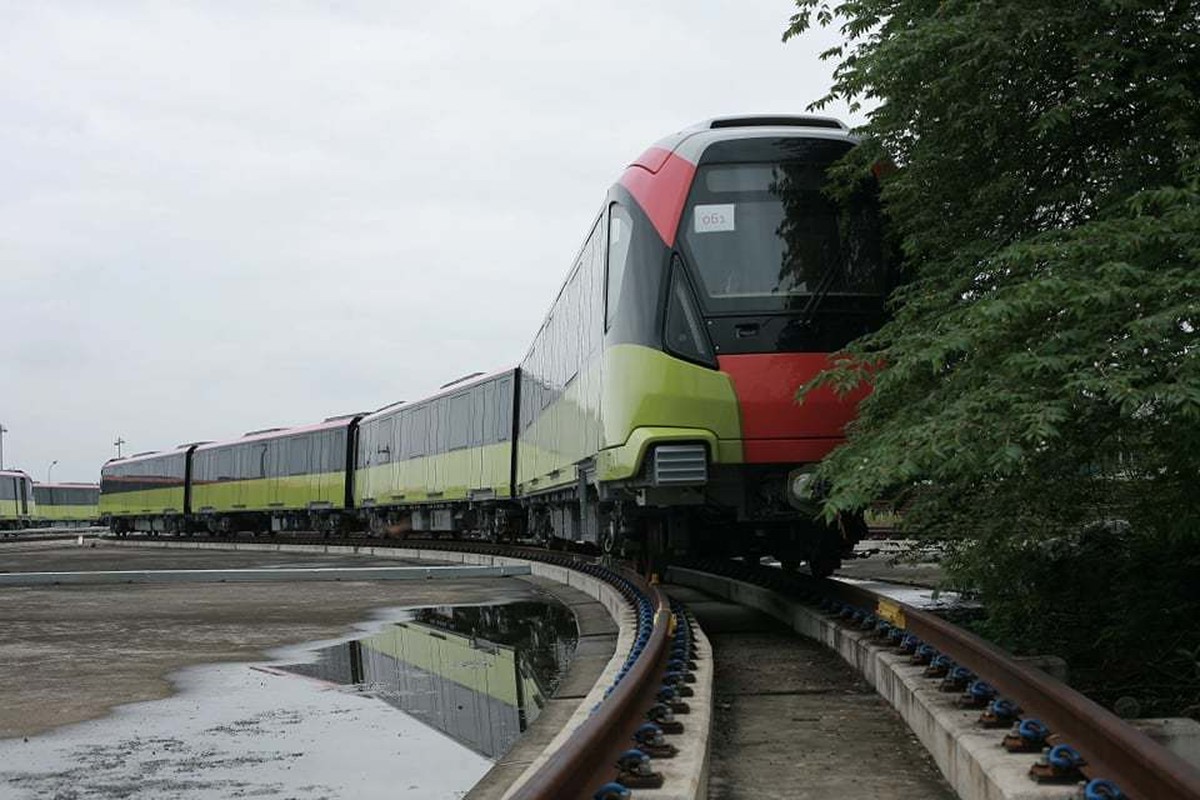 Duong sat Nhon - ga Ha Noi nhan du 10 doan tau, khi nao van hanh?-Hinh-10