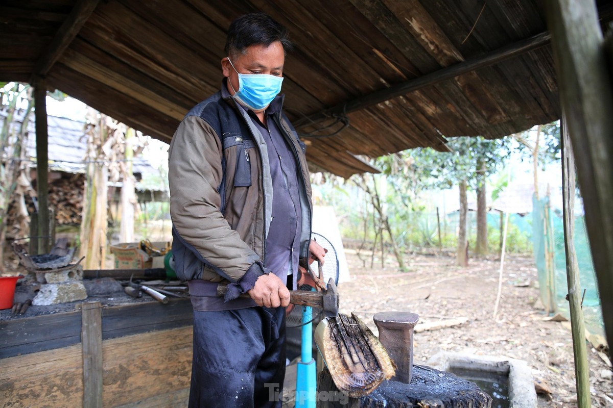 Tuyet dinh ky thuat ren dao cuc sac ben cua nguoi Mong xu Nghe-Hinh-7