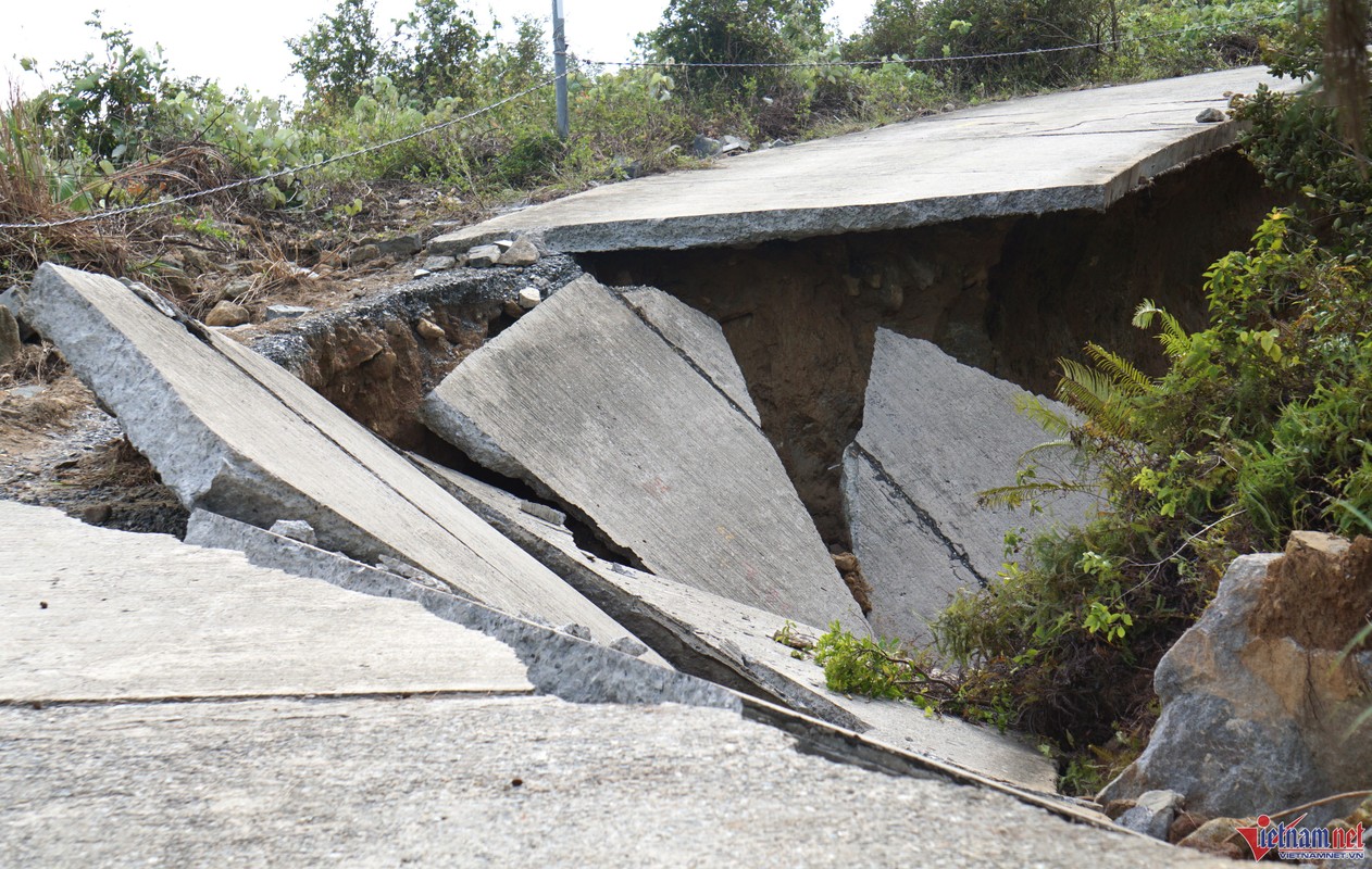 Cung duong dep bac nhat o Da Nang van ngon ngang sau mua lich su-Hinh-12