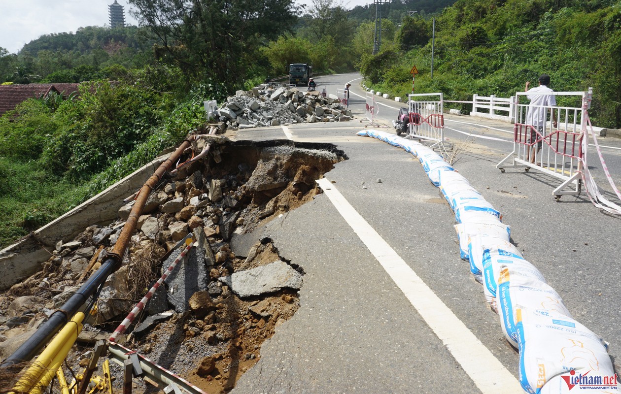 Cung duong dep bac nhat o Da Nang van ngon ngang sau mua lich su-Hinh-2