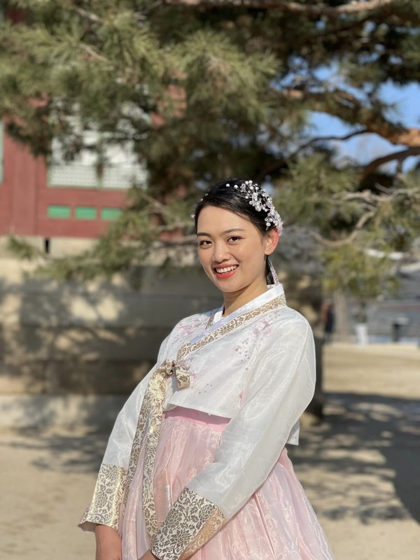 Ngam Hoa khoi bong chuyen Thu Hoai cuc xinh voi ao Hanbok-Hinh-5