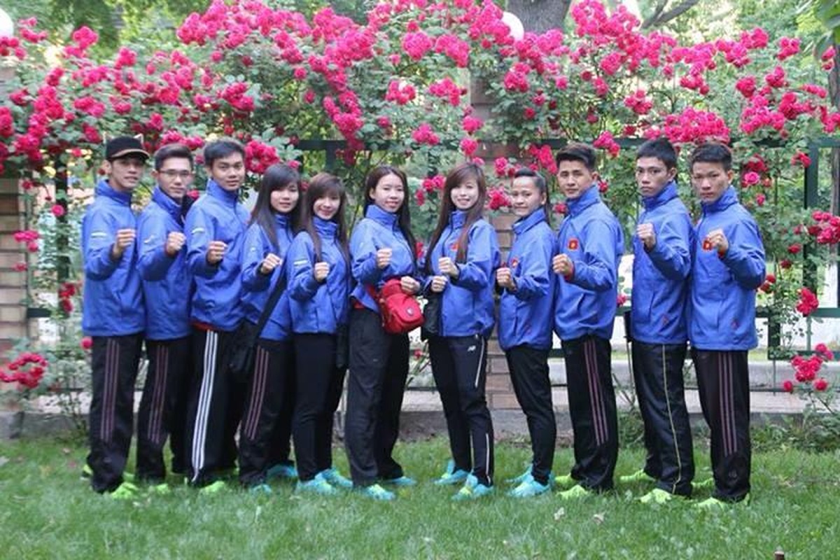 Hoa khoi Teakwondo va dong doi tiep tuc gianh HCV chau A-Hinh-7
