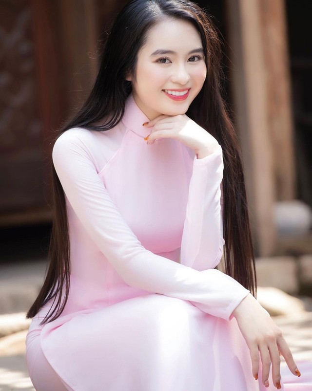 Me man ngam “ban sao Luu Diec Phi” dien ao dai do dep nen na ngay Tet-Hinh-15