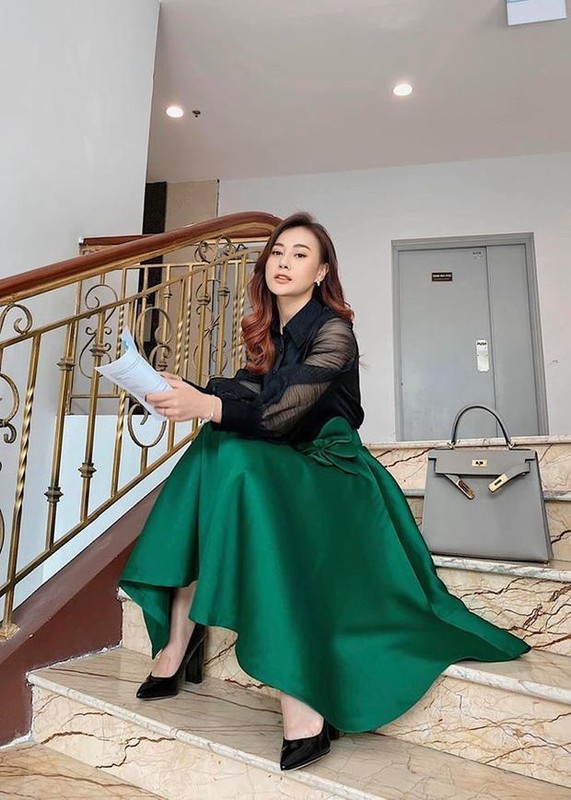 Phuong Oanh, La Thanh Huyen: Ai 