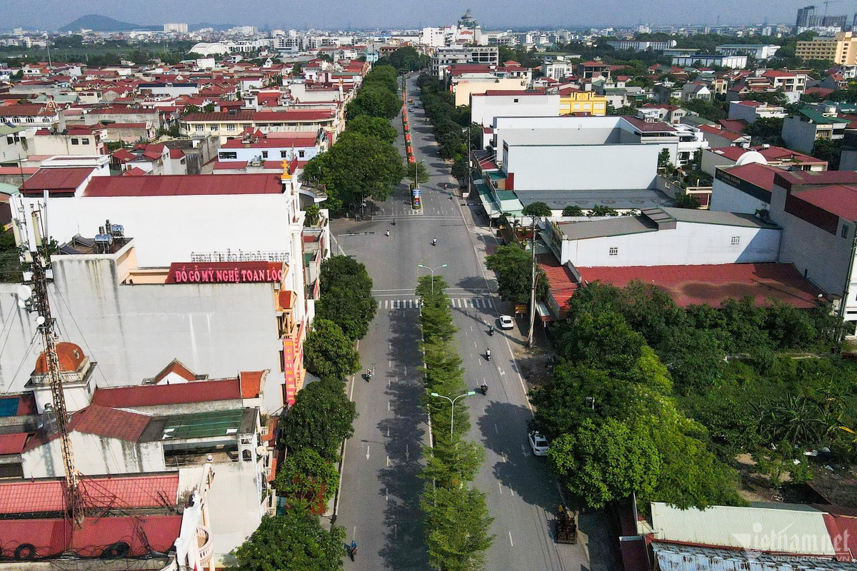 Muc so thi lang do go Dong Ky: Tu bac trieu den do hiem tien ty