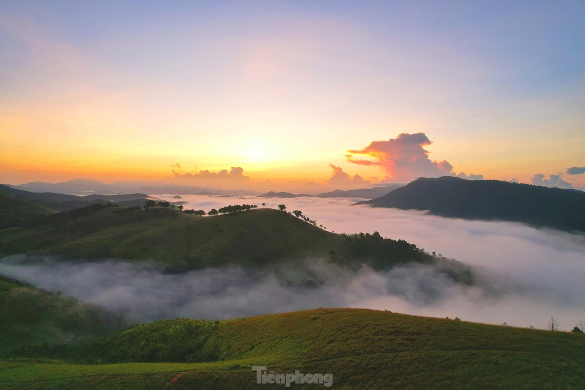 San may tren dinh Phuong Hoang - toa do 'check in song ao'-Hinh-13