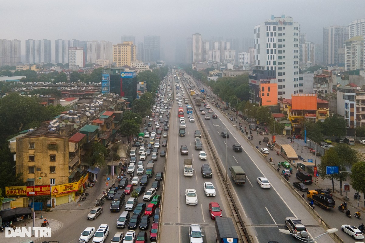 Nguoi dan linh kinh do dac roi Ha Noi ve que an Tet-Hinh-2