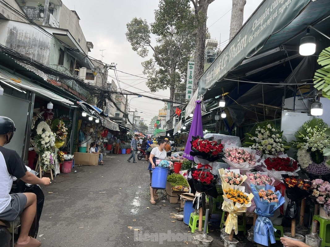 Hoa, qua ha gia 'ngong' khach trong ngay Valentine-Hinh-12