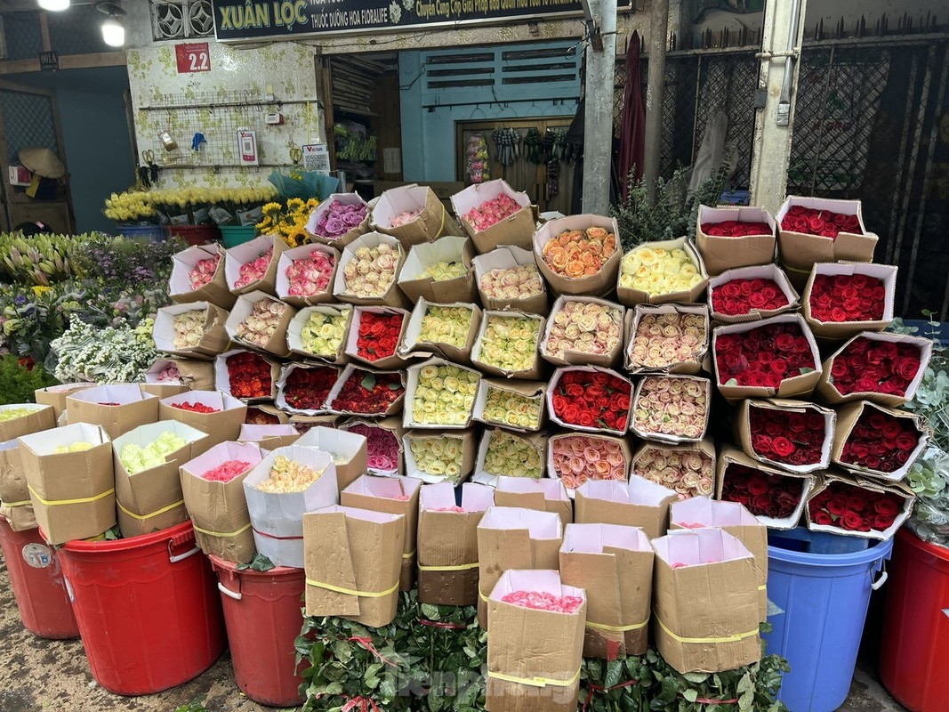 Hoa, qua ha gia 'ngong' khach trong ngay Valentine-Hinh-13