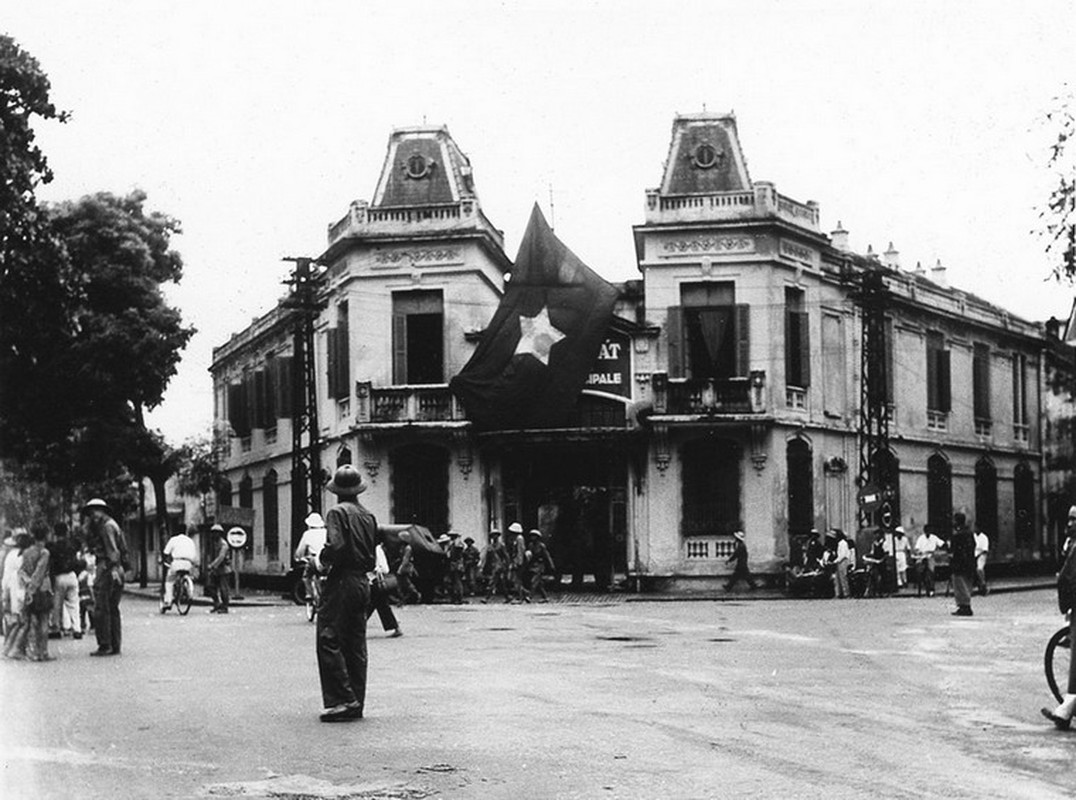 Can canh giay phut chuyen giao quyen luc o HN ngay 10/10/1954-Hinh-14