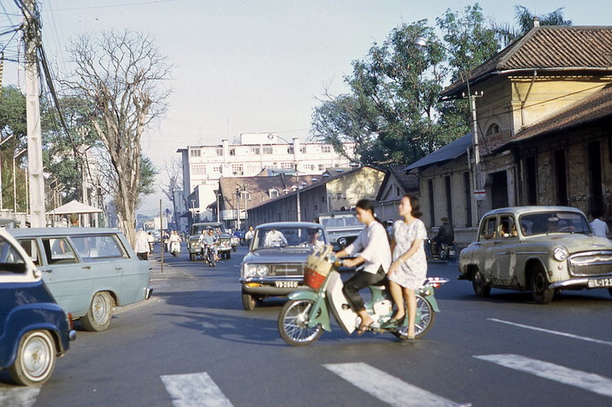 View - 	Bức tranh muôn màu về giao thông Sài Gòn năm 1969