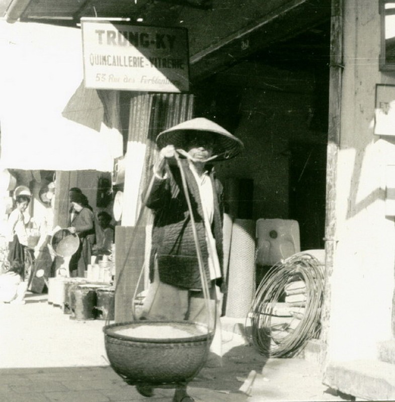 View - 	Đời sống Hà Nội đầu thập niên 1950 qua ống kính người Đức