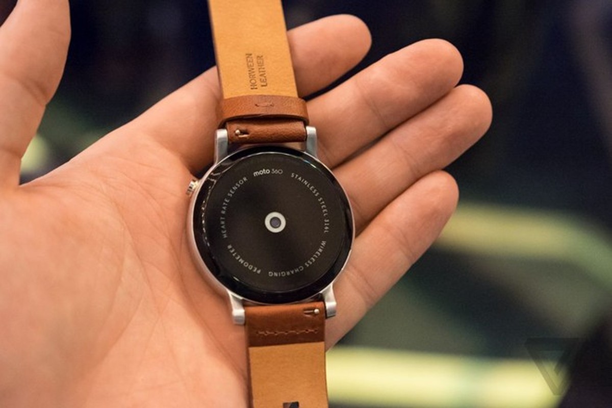 Soi dong ho Moto 360 the he moi trinh lang, gia tu 299 USD-Hinh-8