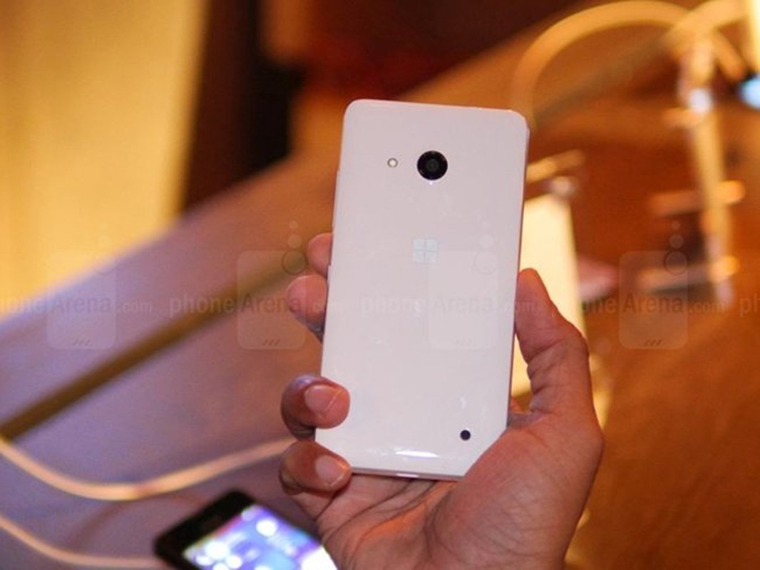 Loat anh tren tay dien thoai gia re Microsoft Lumia 550-Hinh-15