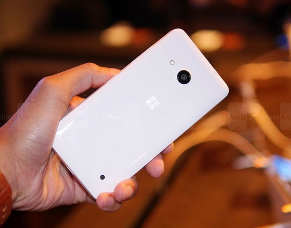 Loat anh tren tay dien thoai gia re Microsoft Lumia 550-Hinh-6