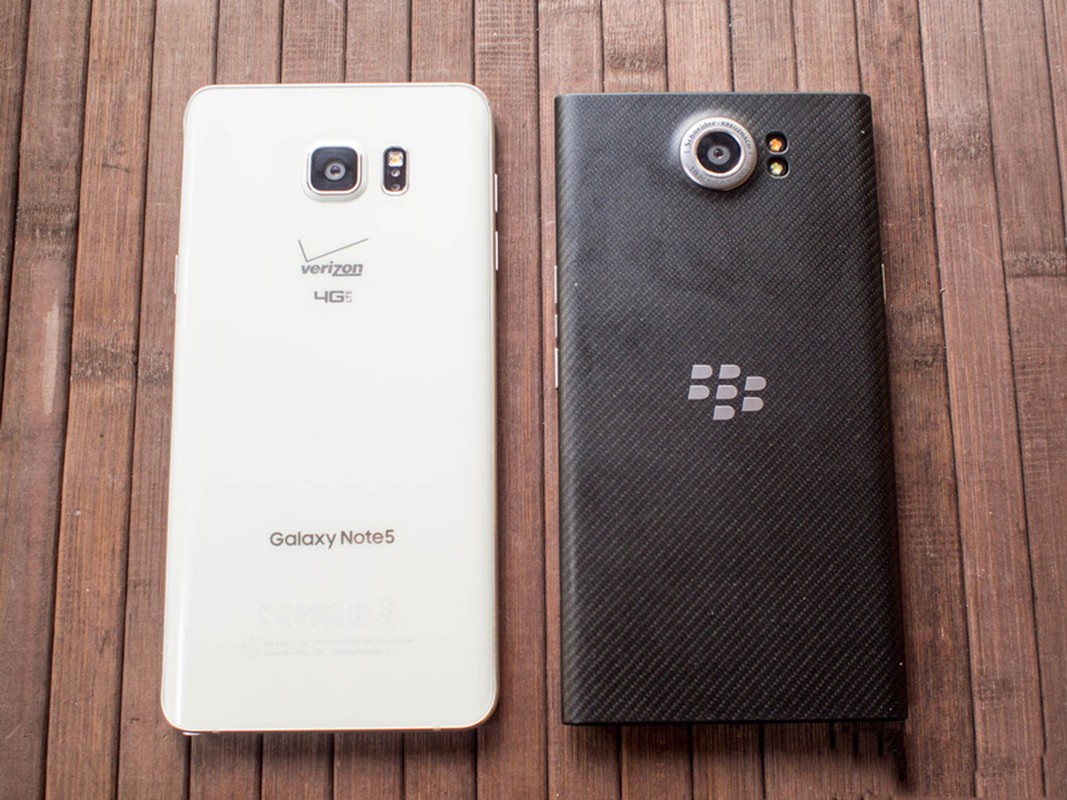 Xem dien thoai BlackBerry Priv do dang voi Galaxy Note 5-Hinh-3