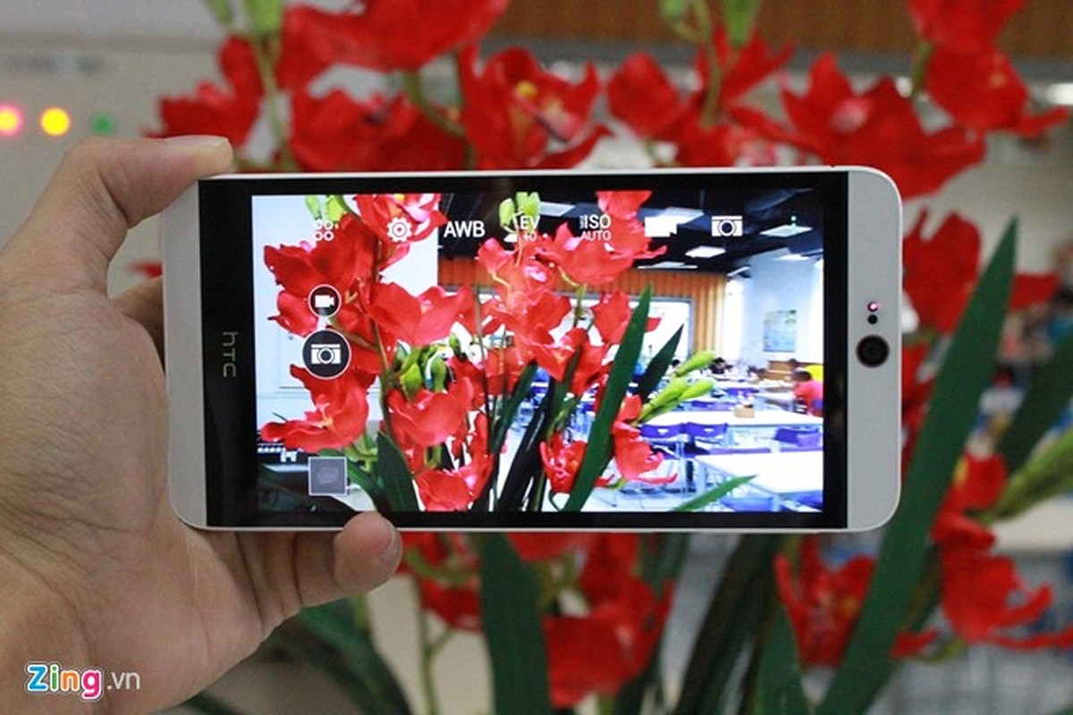 Anh mo hop dien thoai HTC Desire 826 Dual chuyen selfie-Hinh-14