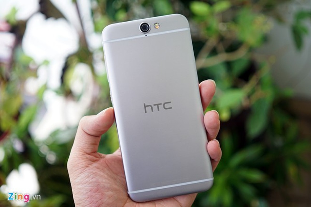 Anh mo hop dien thoai HTC One A9 vua len ke o VN-Hinh-10