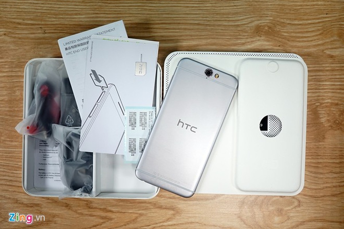 Anh mo hop dien thoai HTC One A9 vua len ke o VN-Hinh-2